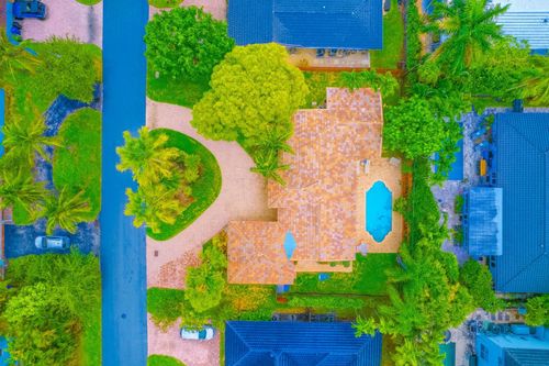 2808 Ne 22nd St, Fort Lauderdale, FL, 33305-2804 | Card Image