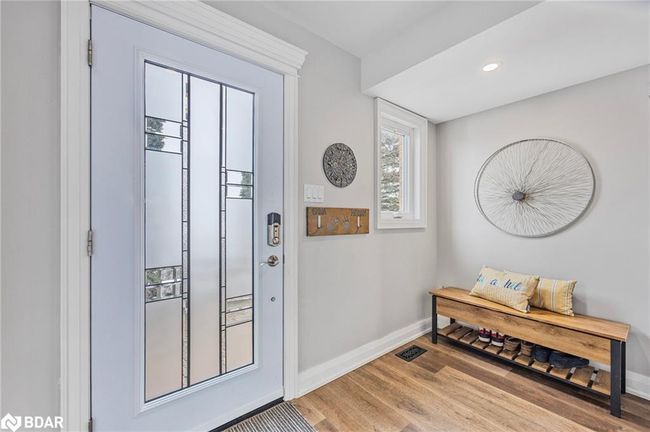 18 Peter St, House other with 3 bedrooms, 3 bathrooms and 5 parking in Amaranth ON | Image 4