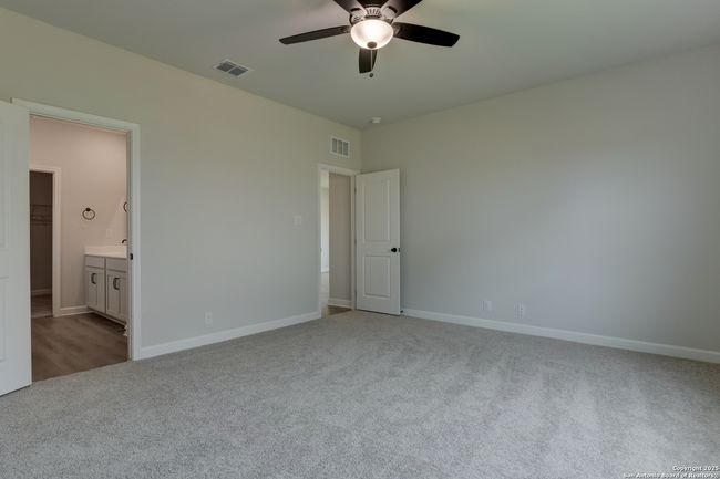 12841 Hill Plains Dr, House other with 4 bedrooms, 3 bathrooms and null parking in Schertz TX | Image 17