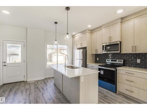 9455 Colak Lane Sw, Edmonton, AB, T6W5B6 | Card Image
