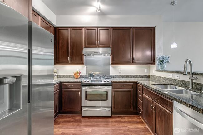 Kitchen | Image 11