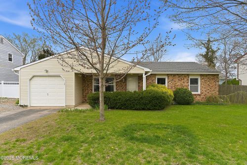 10 Lilac Pl, Howell, NJ, 07731-2676 | Card Image