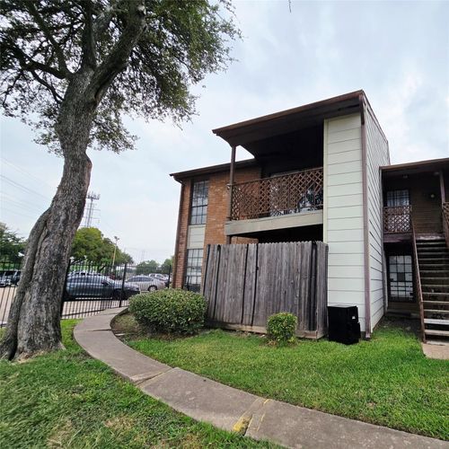 apt-74-9090 S Braeswood Blvd, Houston, TX, 77074-2340 | Card Image