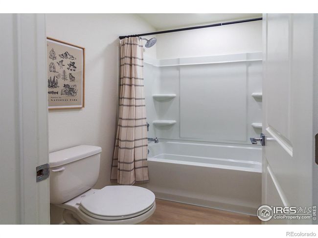 EXAMPLE PHOTO: SECONDARY BATH | Image 27