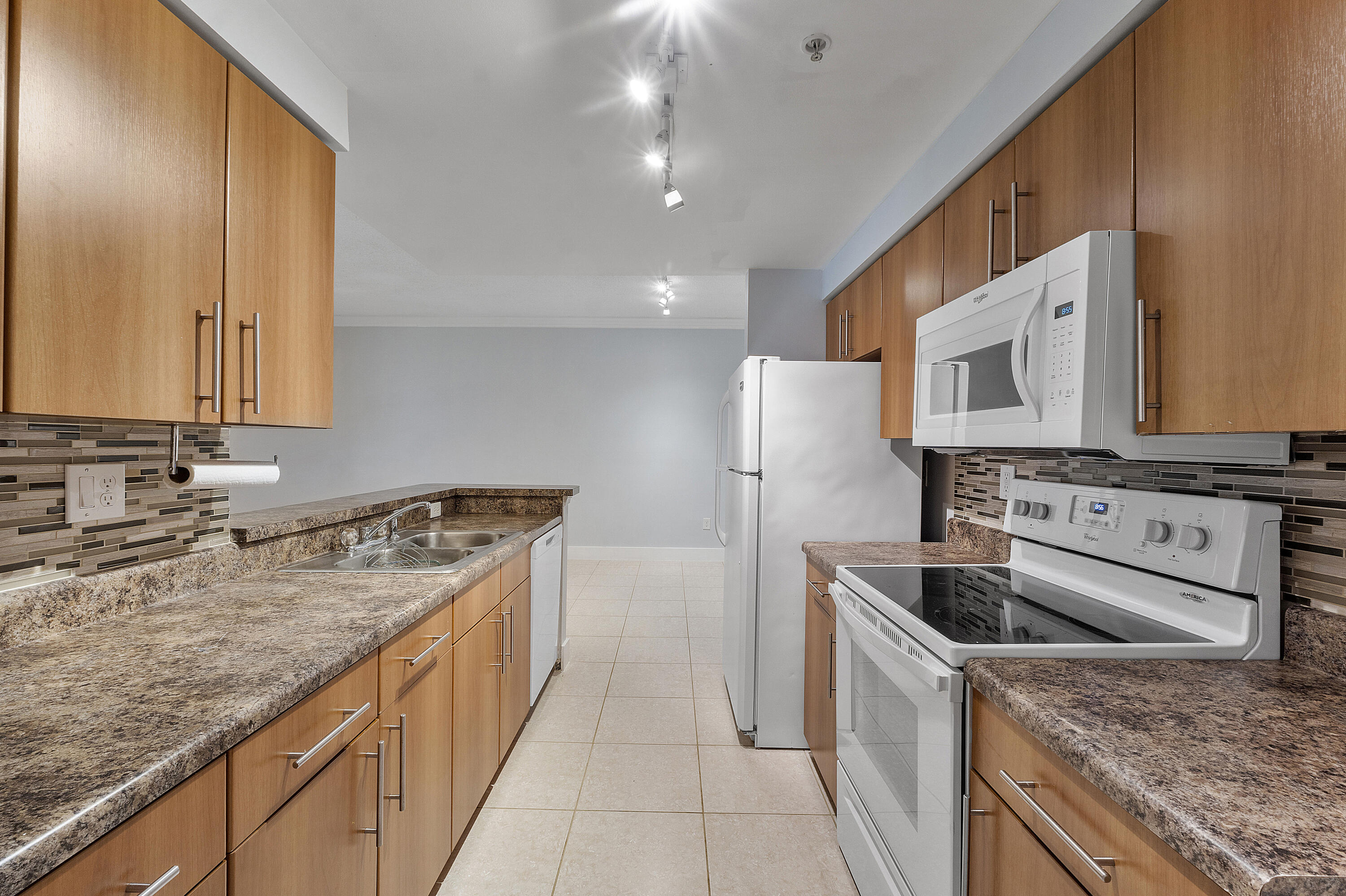 Residential Lease in Coral Springs 5