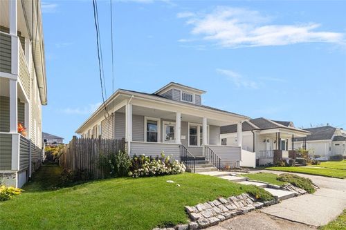 49 Harcourt Ave, Pawtucket, RI, 02861-2413 | Card Image