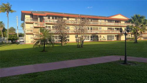 apt-k223-5300 Washington St, Hollywood, FL, 33021-7724 | Card Image