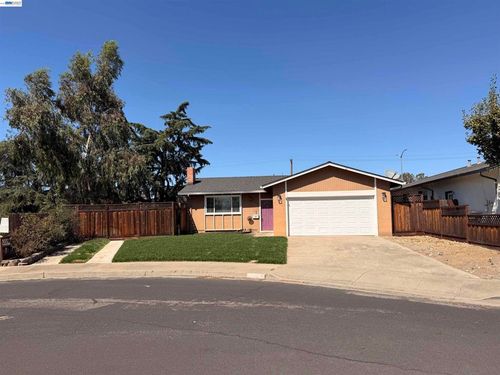 312 Robert Way, Livermore, CA, 94550-3916 | Card Image