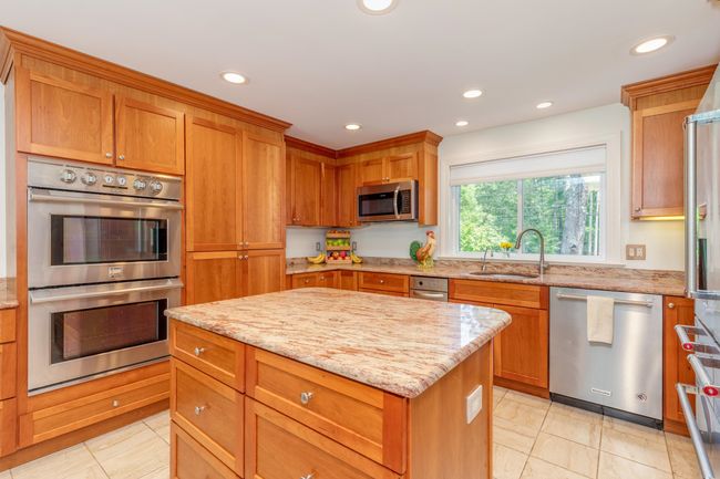 123 Stephen Dr, House other with 5 bedrooms, 4 bathrooms and null parking in Goffstown NH | Image 8