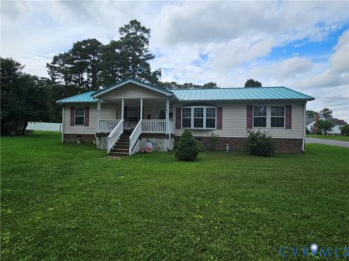 602 Temple Ave, Emporia, VA, 23847-2255 | Card Image
