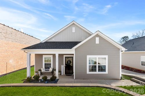 304 Linwood Rd, Gastonia, NC, 28052-3721 | Card Image