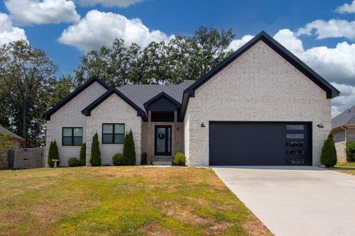 877 Oak Forest Cir, Sherwood, AR, 72120-2590 | Card Image
