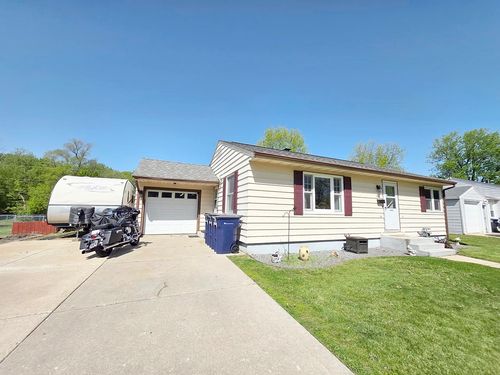1001 Cornelia St, Janesville, WI, 53545-1690 | Card Image