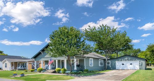 1013 Sherman St, Mckinney, TX, 75069-2655 | Card Image