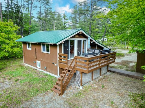 16 Merrimeeting Rd, North Conway, NH, 03860-5929 | Card Image