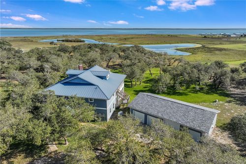 1622 12th St, Rockport, TX, 78382-7828 | Card Image