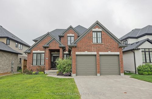 2005 Maddex Way, London, ON, N5X0M8 | Card Image