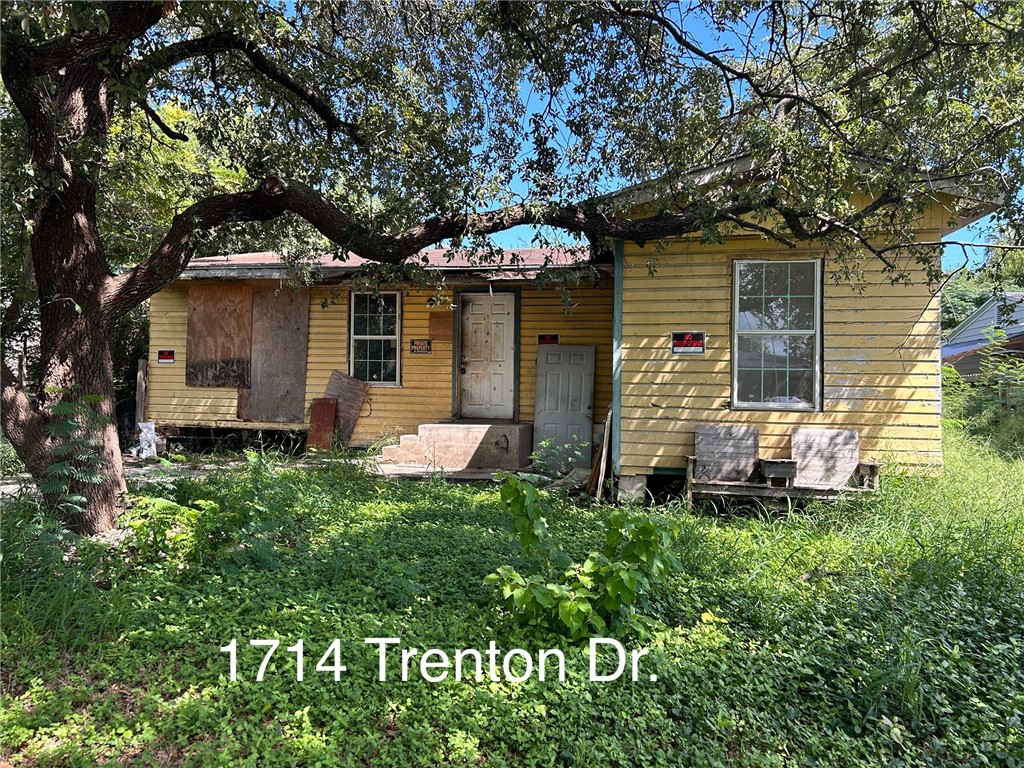 Trenton Dr, Corpus Christi, TX 78404