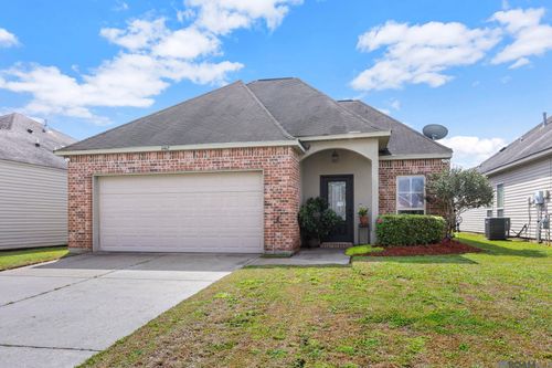 11412 Rossow Ct, Denham Springs, LA, 70726-6969 | Card Image