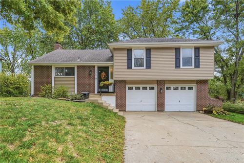 14315 W 65th St, Shawnee, KS, 66216-2114 | Card Image