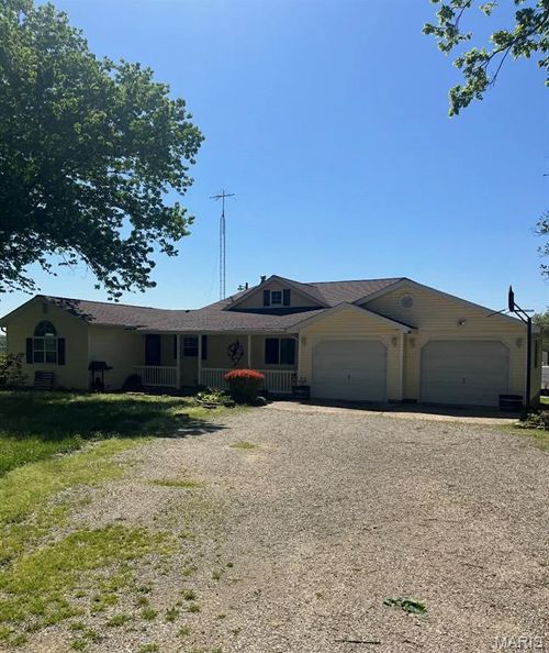 3848 E Lindburg Rd, Cuba, MO, 65453-7143 | Card Image