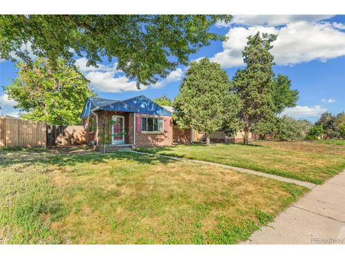 3361 N Glencoe St, Denver, CO, 80207-2015 | Card Image