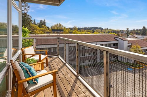 306-11415 Slater Ave Ne, Kirkland, WA, 98033-4661 | Card Image