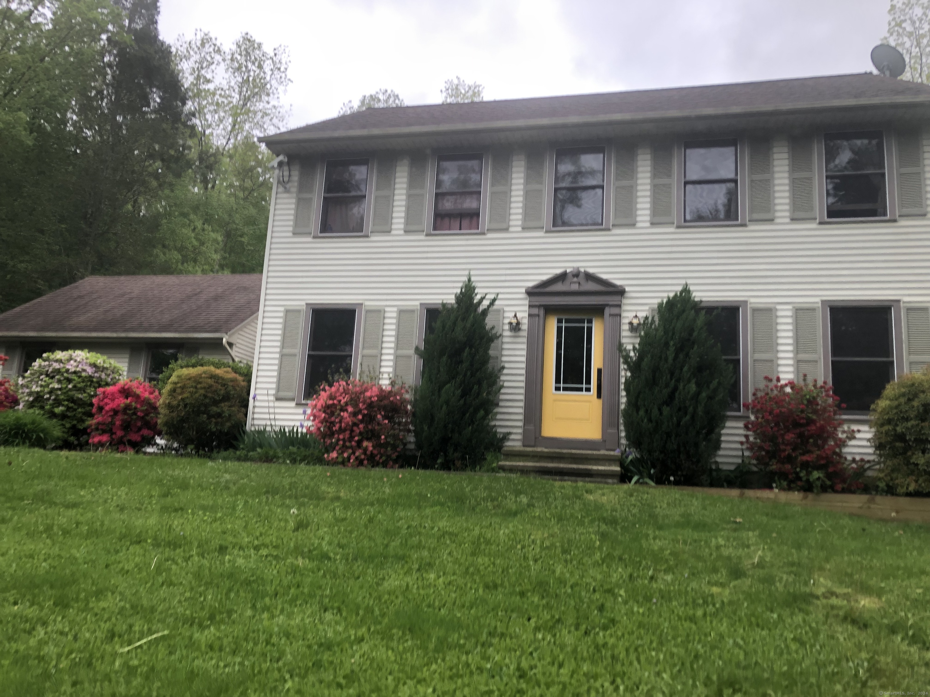 Lakeside Rd, Southbury, CT 06488