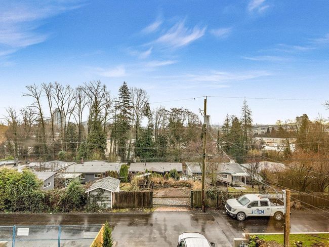 1115 E Keith Road, House other with 5 bedrooms, 3 bathrooms and 2 parking in North Vancouver BC | Image 9