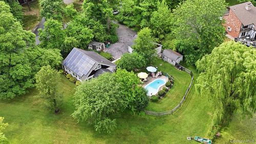 2 Maple Ln, Hyde Park, NY, 12538-1224 | Card Image