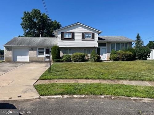 13 Albert Rd, GLENDORA, NJ, 08029-1733 | Card Image