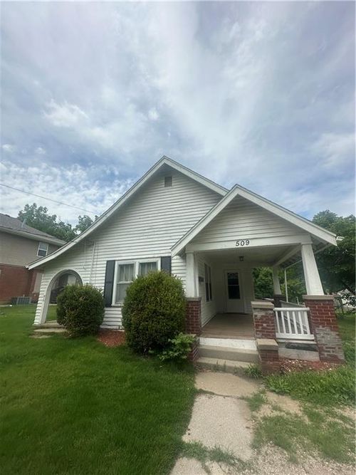509 Grover St, Warrensburg, MO, 64093-2442 | Card Image
