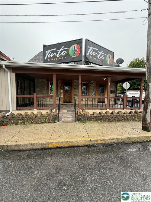1028 Broadway, FOUNTAIN HILL, PA, 18015-4102 | Card Image