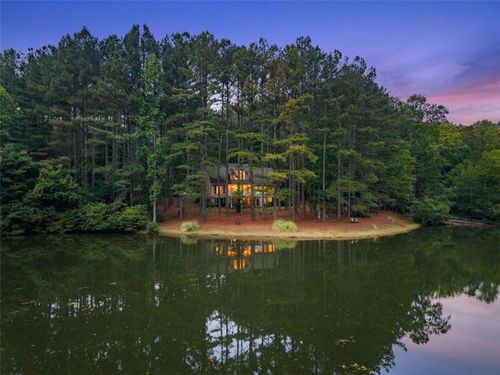 404 Golden Delicious Rd, Clarkesville, GA, 30523-8409 | Card Image