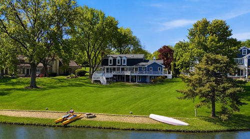 1480 Lake Shore Dr S, Barrington, IL, 60010-3532 | Card Image