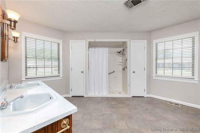 85 Northfield Dr, Home with 3 bedrooms, 3 bathrooms and null parking in Scottsburg IN | Image 14