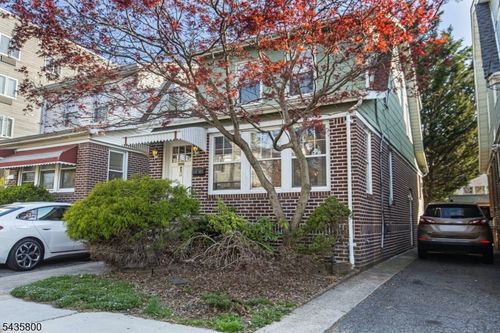 13 Front St, North Arlington, NJ, 07031-5821 | Card Image