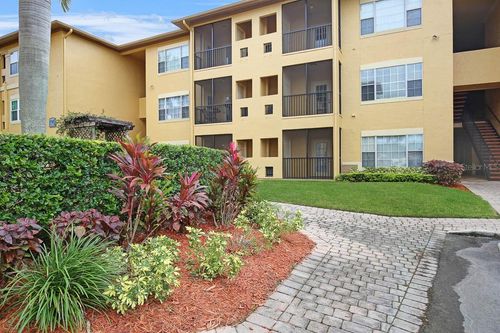 303-4311 Bayside Village Dr, Tampa, FL, 33615-5581 | Card Image