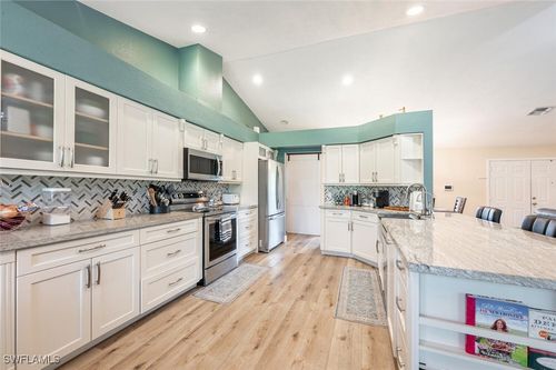 4538 18th St Ne, NAPLES, FL, 34120-7434 | Card Image