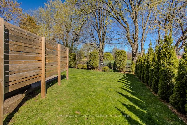 11 Norma Cres, House other with 5 bedrooms, 4 bathrooms and 4 parking in Ancaster ON | Image 14