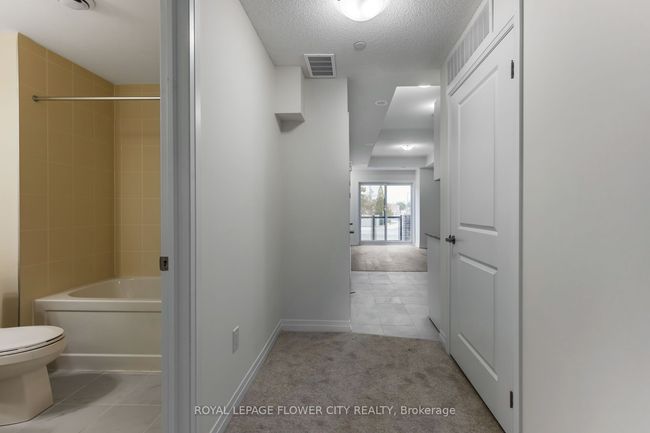 2 - 155 Tapscott Rd, Condo with 2 bedrooms, 1 bathrooms and null parking in Toronto ON | Image 30