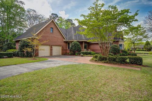 6001 Club House Dr, New Bern, NC, 28562-2916 | Card Image
