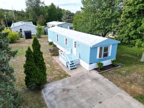 129 Maple Ct, Muskegon, MI, 49445-1476 | Card Image