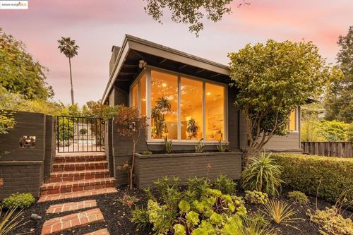 5671 Estates Dr, Oakland, CA, 94611 | Card Image