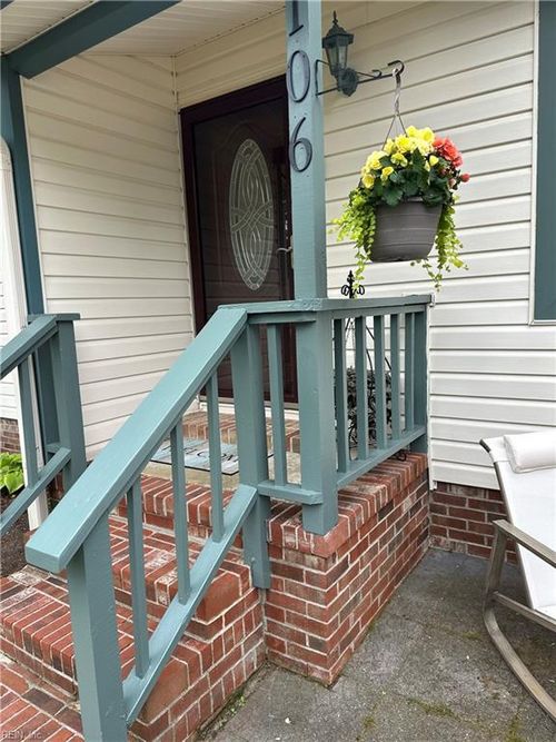106 Penrith Xing, Yorktown, VA, 23692-2223 | Card Image