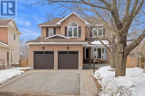 30 Fernbrook Place, Ottawa, ON, K2M2L8 | Card Image