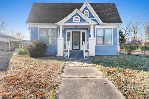 419 W 5th St, Bonham, TX, 75418-4203 | Card Image