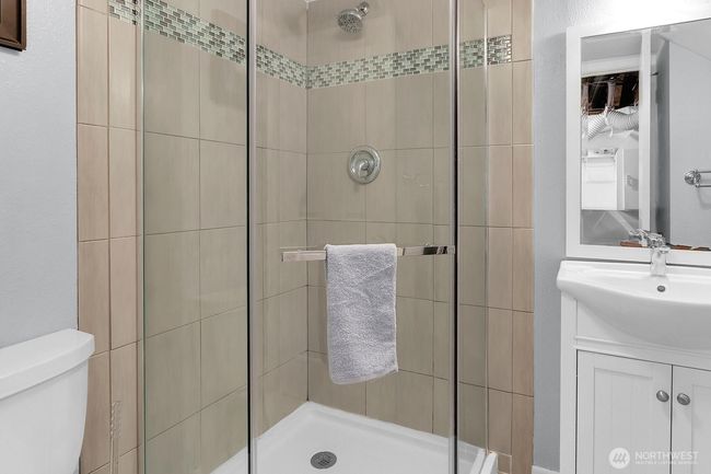 11729 Phinney Ave N, House other with 4 bedrooms, 2 bathrooms and 2 parking in Seattle WA | Image 18