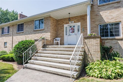 39 Veldor Park, Greece, NY, 14612-1953 | Card Image