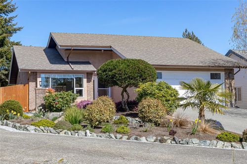 3699 Arbutus Dr N, Cobble Hill, BC, V8H0K8 | Card Image